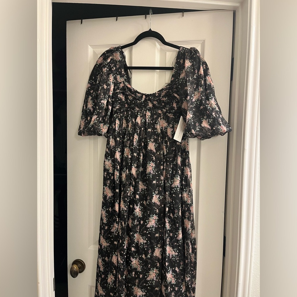 Chic Black and Pink Floral Maxi Dress